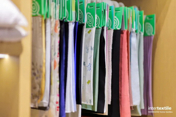 蘭精攜新品亮相2023intertextile家紡展！聯(lián)手8家供應鏈伙伴開啟一場零碳之旅