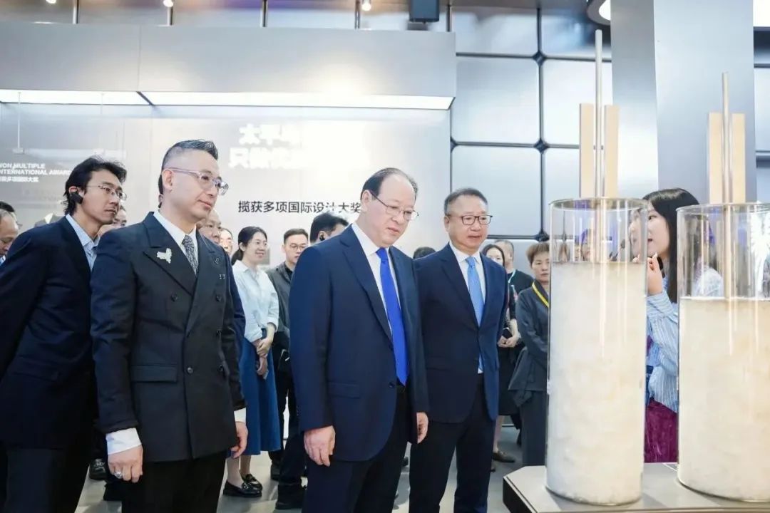 &ldquo;潮涌東方、風尚寧波&rdquo;--2023寧波時尚節暨第27屆寧波國際服裝節盛大啟幕