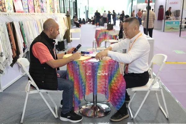 向&ldquo;新&rdquo;而生 逐&ldquo;質&rdquo;而行！2024中國紹興柯橋國際紡博會（春季） 隆重開幕